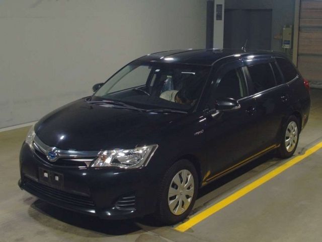 12707 Toyota Corolla fielder NKE165G 2014 г. (TAA Yokohama)